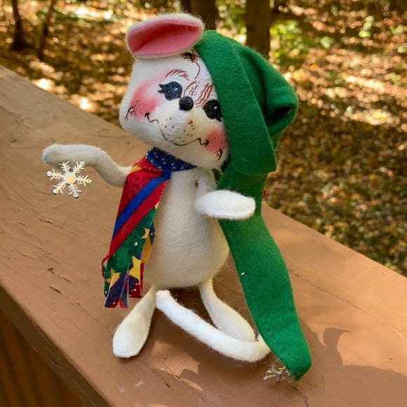 Annalee white mouse